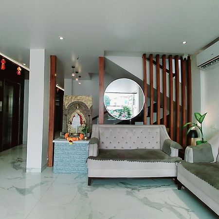 Hotel Sai Pratik, Newly Built Up, Complimentary Shuttle To The Temple Sirdi Kültér fotó